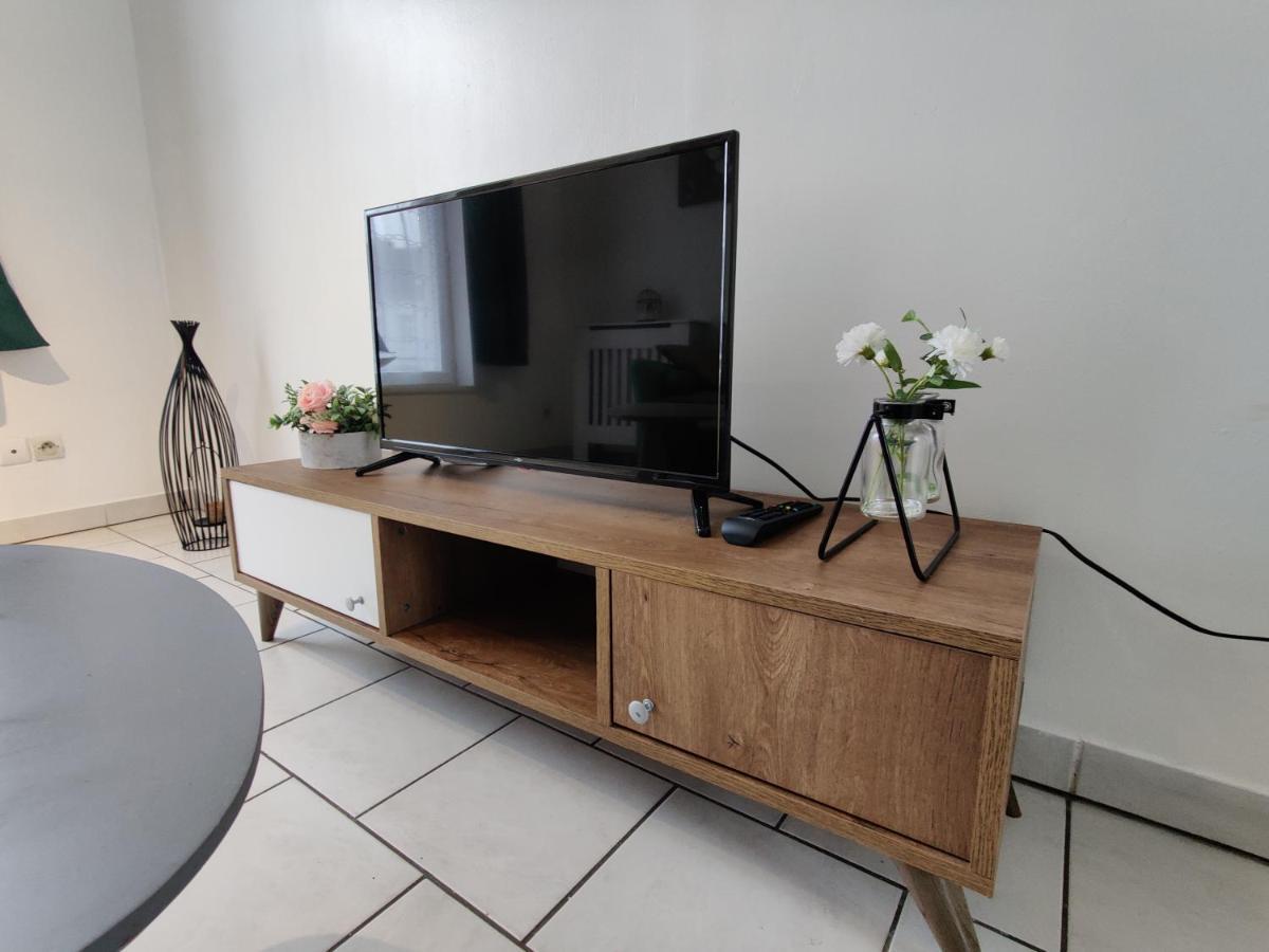 Logement Entier Proche Tribunaux Douai Exterior foto